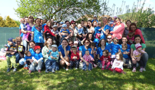 Plakát akce: Hledáme nové služební maminky